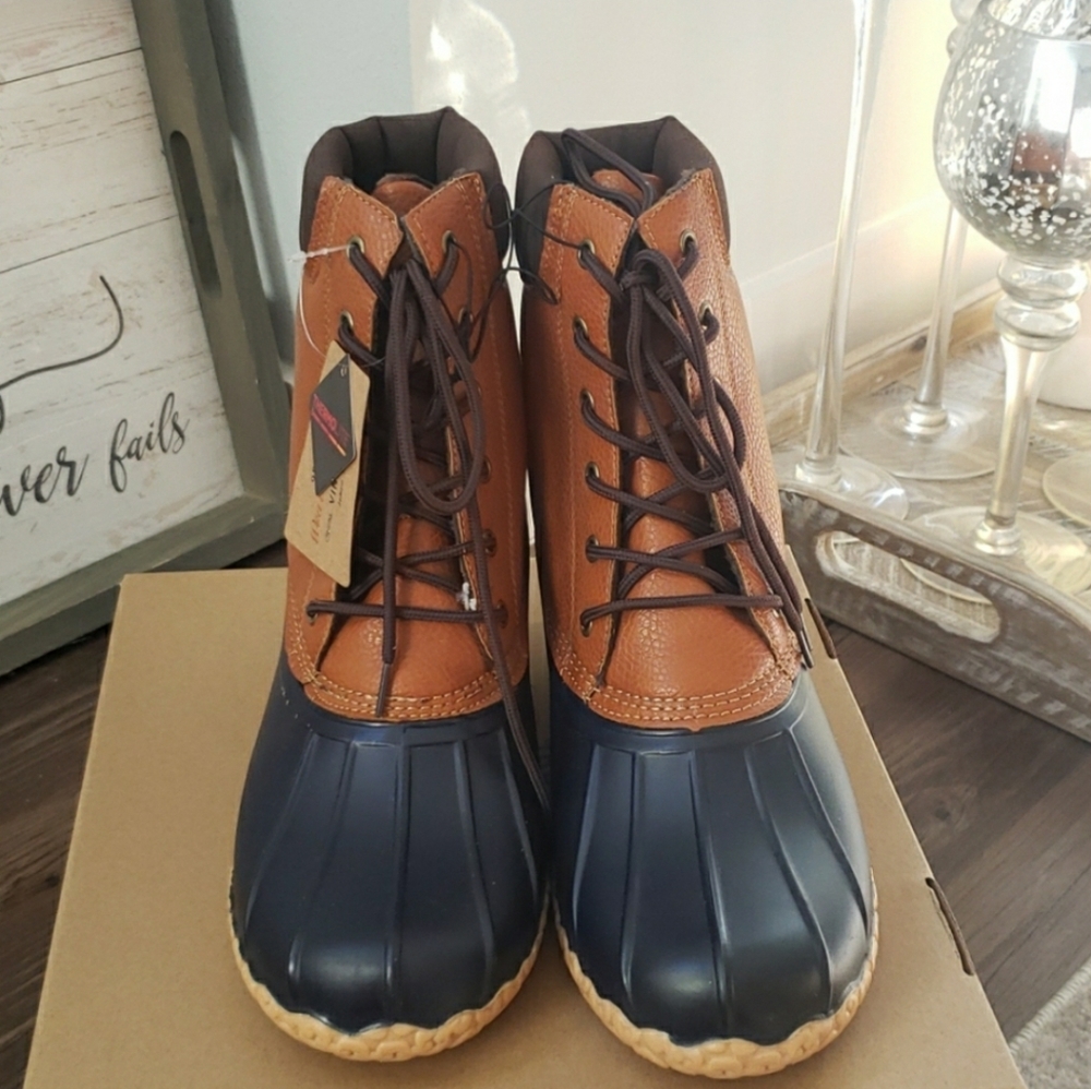 🍁 Brand New Winter/Rain Boots 🍁